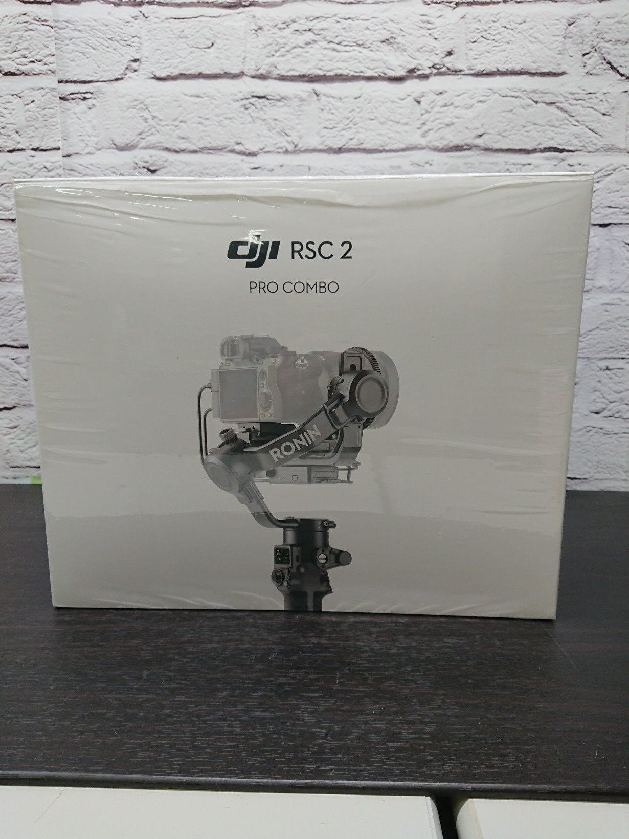 DJI RSC 2 Pro Comboスタビライザー 3軸ジンバル 折りたたみ設計 1